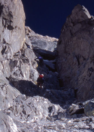 Climbing the couloir on the Ruta Weiss