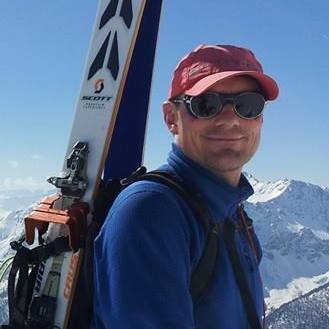 David Roberts, BASI, WML, lives in Wales