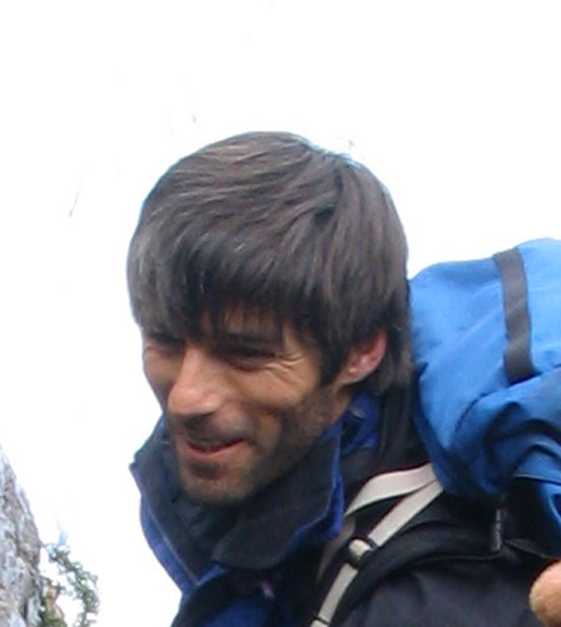 Pere Vilarasau, AAGM, fluent English, lives in Bariloche, Argentina