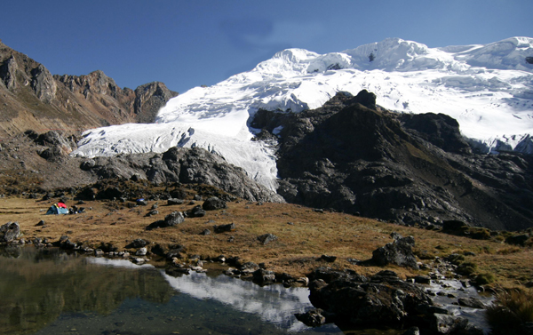 Jallacate, the highest peak of the Cordillera Huaytapallana. 