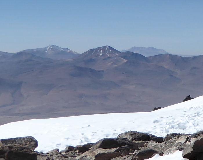 Loromayu seen form the summit of Uturunco. 