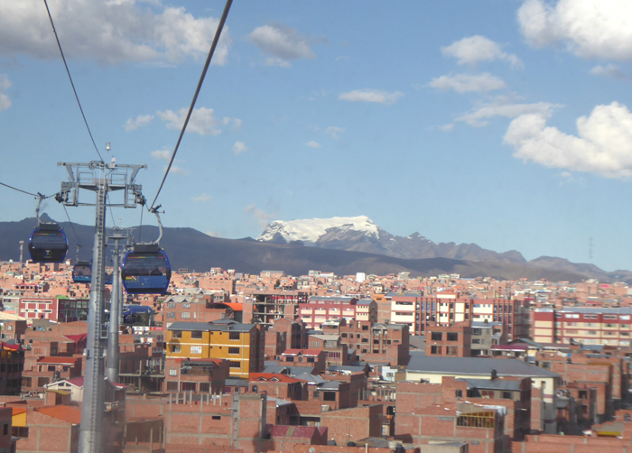 Mururata from the El Alto teleferico. 