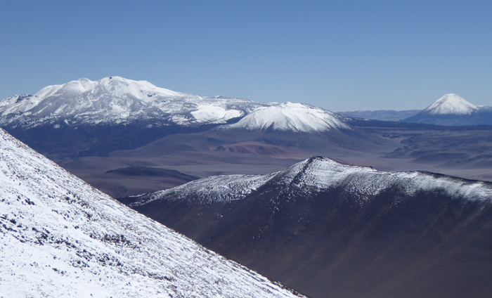 Condor (on the left and Peinado (on the right, from the summit of El Ermitao. 