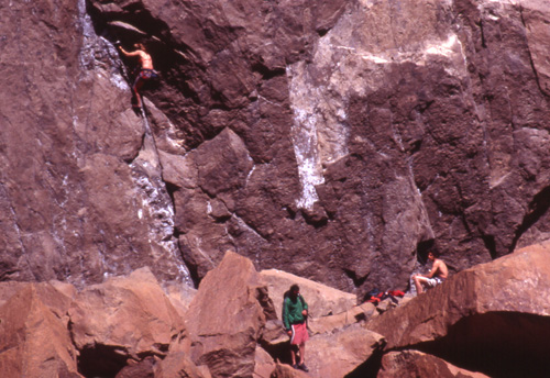 Climbing in the Ca?n de las Buitreras