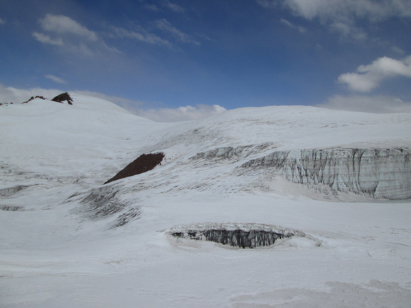 The ice filled crater and final summit of Capurata.