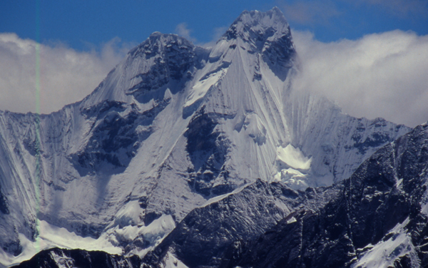 Jirishanca from the west 